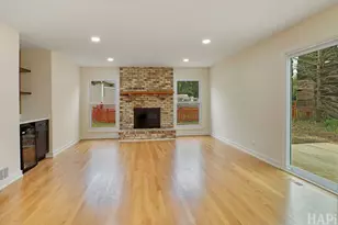 275 Farmhill Dr, Algonquin, IL 60102 - Photo 9