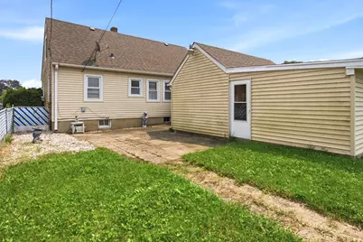 132 S Weston Avenue, Elgin, IL 60123 - Photo 23