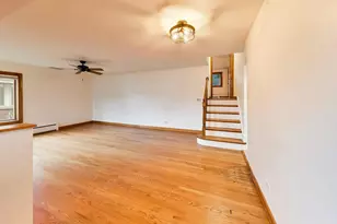 108 S Mt Prospect Rd, Mount Prospect, IL 60056 - Photo 9