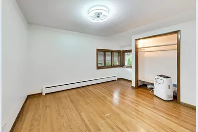 108 S Mount Prospect Road, Mount Prospect, IL 60056 - Photo 13