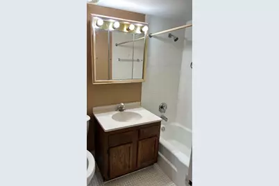 [Address not provided], Arlington Heights, IL 60005 - Photo 5