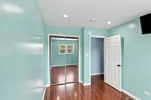 9808 S Maplewood Ave, Evergreen Park, IL 60805 - Photo 9