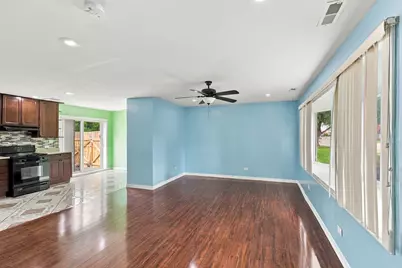 9808 S Maplewood Avenue, Evergreen Park, IL 60805 - Photo 5