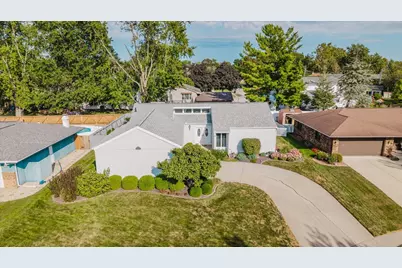 20 Independence Square, Bloomington, IL 61704 - Photo 43