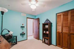 20 Independence Square, Bloomington, IL 61704 - Photo 19