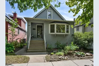 4633 N Kedvale Avenue, Chicago, IL 60630 - Photo 1