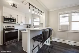2621 W Gregory St, Chicago, IL 60625 - Photo 5