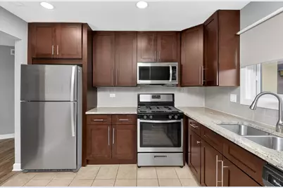 1657 Dover Court #C, Wheaton, IL 60189 - Photo 7