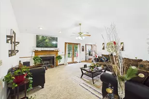 7762 Towermont Dr, Rockford, IL 61102 - Photo 15