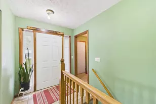 7762 Towermont Dr, Rockford, IL 61102 - Photo 7