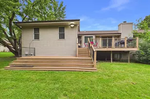 7762 Towermont Dr, Rockford, IL 61102 - Photo 31