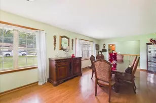 7762 Towermont Dr, Rockford, IL 61102 - Photo 9