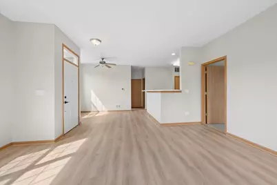 21526 Wolf Lake Way #0, Crest Hill, IL 60403 - Photo 5
