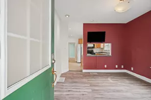 1102 S State St, Champaign, IL 61820 - Photo 3