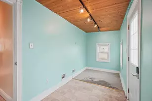 1102 S State St, Champaign, IL 61820 - Photo 17