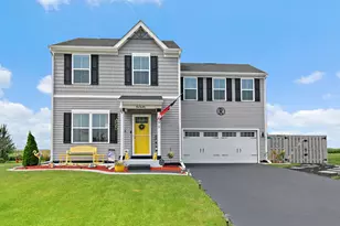 499 Bantam St, Dekalb, IL 60115 - Photo 1