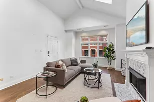2846 N Halsted St, Chicago, IL 60657 - Photo 3