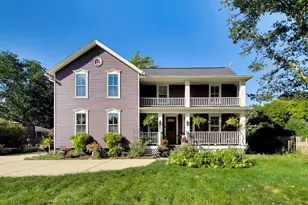 310 W Kirchhoff Rd, Arlington Heights, IL 60005 - Photo 1