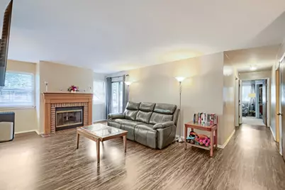 75 Larch Court #Z1, Schaumburg, IL 60193 - Photo 3