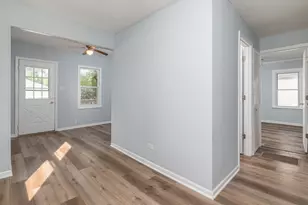 228 Highmoor Dr, Round Lake Park, IL 60073 - Photo 15