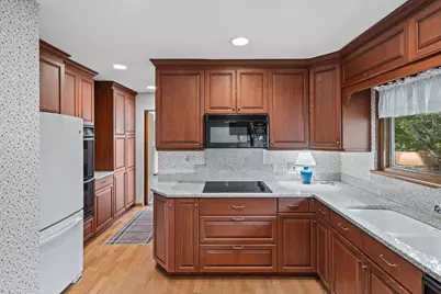 248 E Washington Boulevard, Lombard, IL 60148 - Photo 9