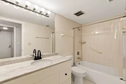 8090 Garfield Avenue #3-1, Burr Ridge, IL 60527 - Photo 11