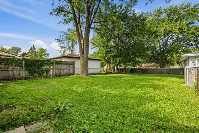211 S Hammes Avenue, Joliet, IL 60436 - Photo 13