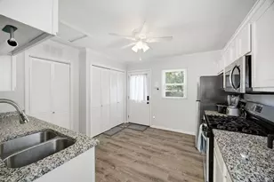 211 S Hammes Ave, Joliet, IL 60436 - Photo 7