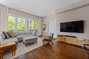 1321 N Bosworth Ave, Chicago, IL 60622 - Photo 5