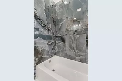 140 W 66th Street, Chicago, IL 60621 - Photo 9