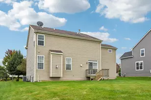 586 Wexford Dr, Elgin, IL 60124 - Photo 35