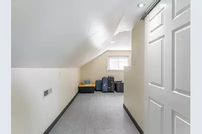 1333 Willow Avenue, Des Plaines, IL 60016 - Photo 17