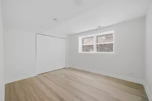 7914 S Essex Ave, Chicago, IL 60617 - Photo 33