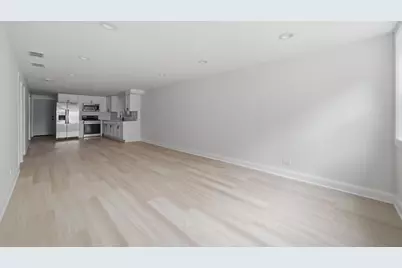 7914 S Essex Avenue, Chicago, IL 60617 - Photo 3