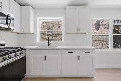 7914 S Essex Avenue, Chicago, IL 60617 - Photo 9