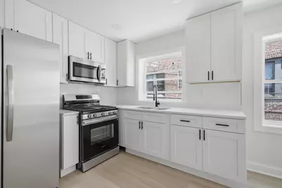 7914 S Essex Avenue, Chicago, IL 60617 - Photo 7