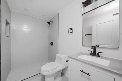7914 S Essex Avenue, Chicago, IL 60617 - Photo 21