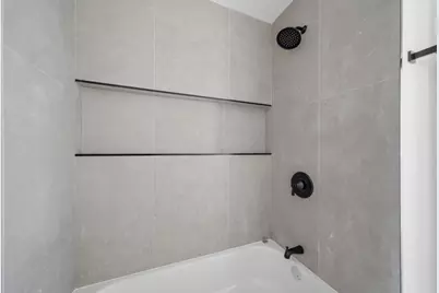 7914 S Essex Avenue, Chicago, IL 60617 - Photo 17
