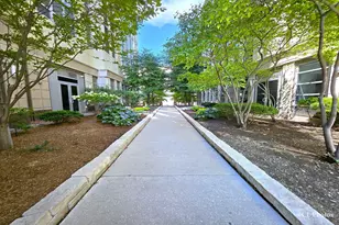720 N Larrabee St, Chicago, IL 60654 - Photo 23
