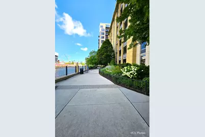 720 N Larrabee Street #1104, Chicago, IL 60654 - Photo 25
