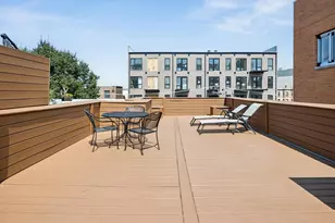916 W Fletcher St, Chicago, IL 60657 - Photo 15