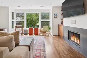 916 W Fletcher St, Chicago, IL 60657 - Photo 3