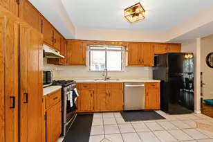 8124 169th St, Tinley Park, IL 60477 - Photo 9