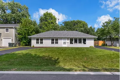 727 Skyline Drive, Barrington, IL 60010 - Photo 1