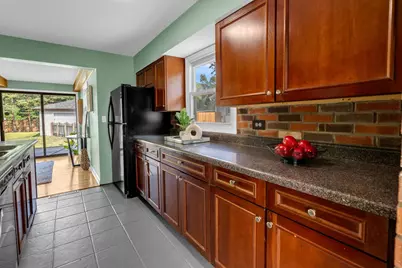 727 Skyline Drive, Barrington, IL 60010 - Photo 13