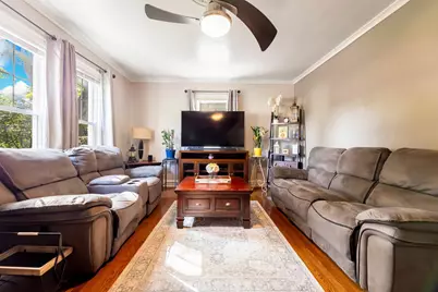 9330 S 50th Avenue, Oak Lawn, IL 60453 - Photo 5