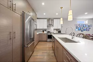 2707 W Belmont Ave, Chicago, IL 60618 - Photo 13