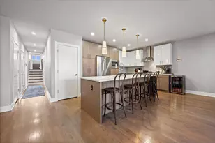 2707 W Belmont Ave, Chicago, IL 60618 - Photo 15