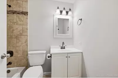 2S759 Winchester Circle #2, Warrenville, IL 60555 - Photo 15