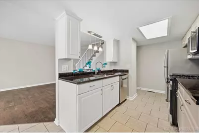 2S759 Winchester Circle #2, Warrenville, IL 60555 - Photo 7